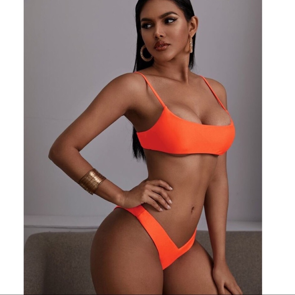 Two piece padded Coral bikini swimsuit - Picture 4 of 5